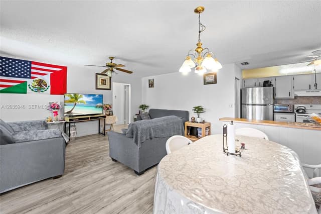 5839 La Pinata Blvd # 2, Green Acres FL 33463 - Green Acres, FL - Photo 3