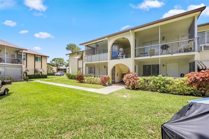 5839 La Pinata Blvd # 2, Green Acres FL 33463