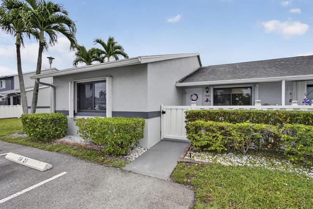 2641 W Gately Dr W # 1901, West Palm Beach FL 33415 - West Palm Beach, FL - Photo 4