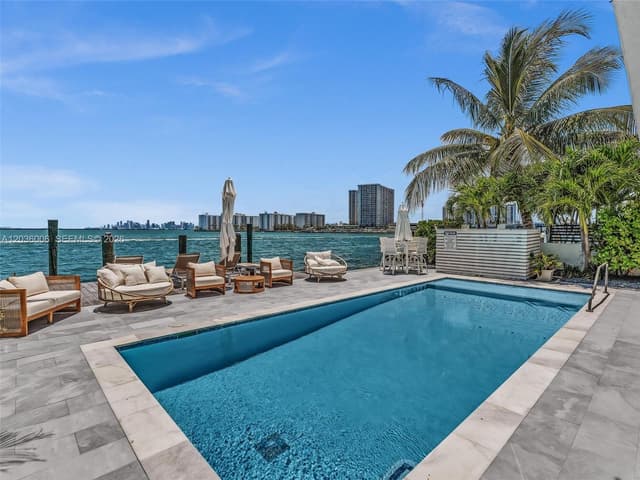 1930 Bay Dr, Miami Beach FL 33141 - Miami Beach, FL - Photo 6