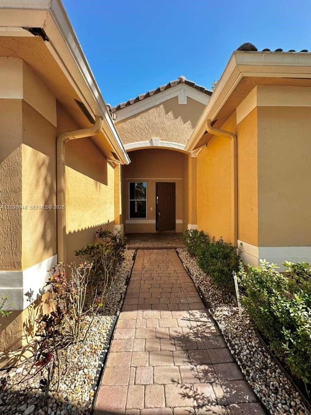 1831 Mariners Ln, Weston FL 33327 - Weston, FL - Photo 3