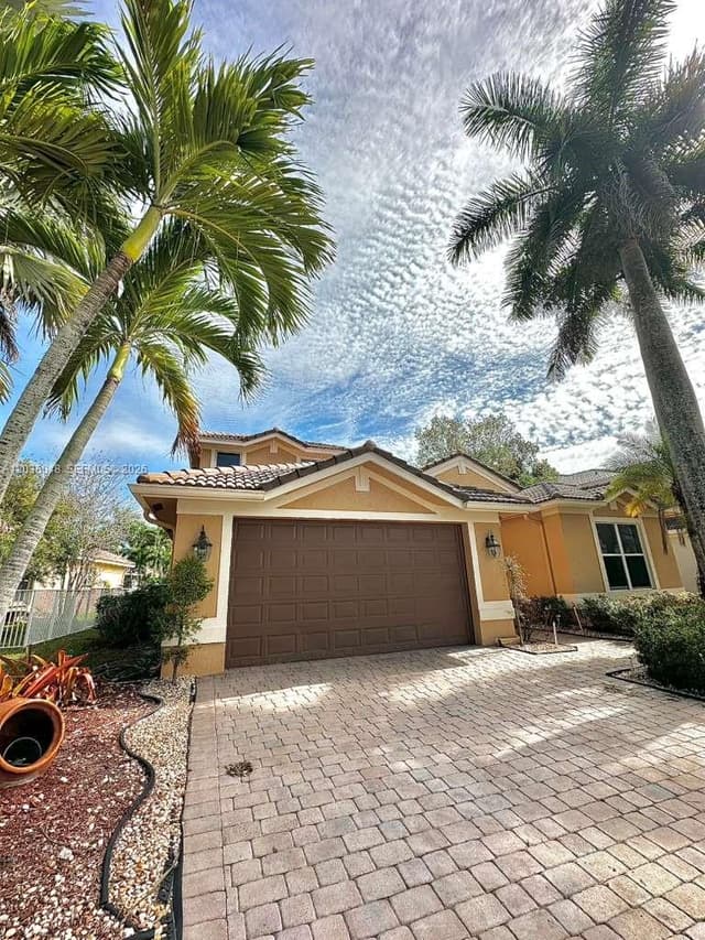 1831 Mariners Ln, Weston FL 33327 - Weston, FL - Photo 4
