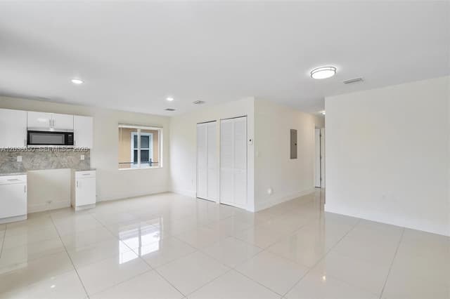 1766 NW 68th Ter, Miami FL 33147 - Miami, FL - Photo 7