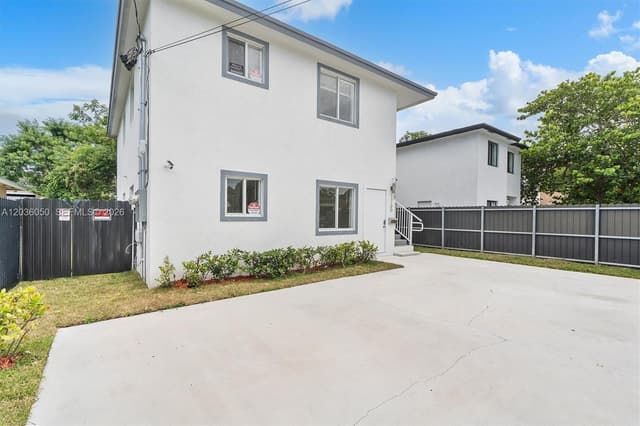 1766 NW 68th Ter, Miami FL 33147 - Miami, FL - Photo 3