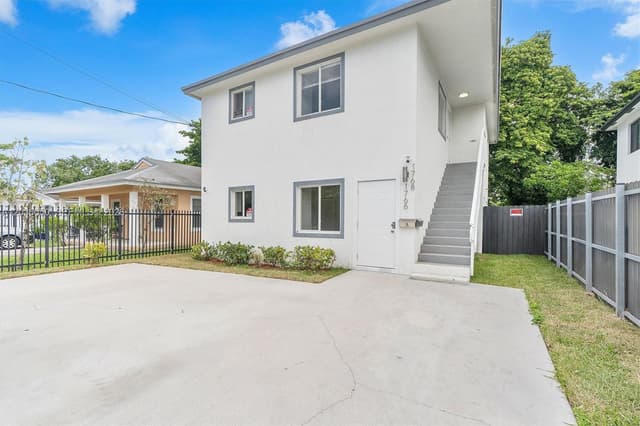 1766 NW 68th Ter, Miami FL 33147 - Miami, FL - Photo 5