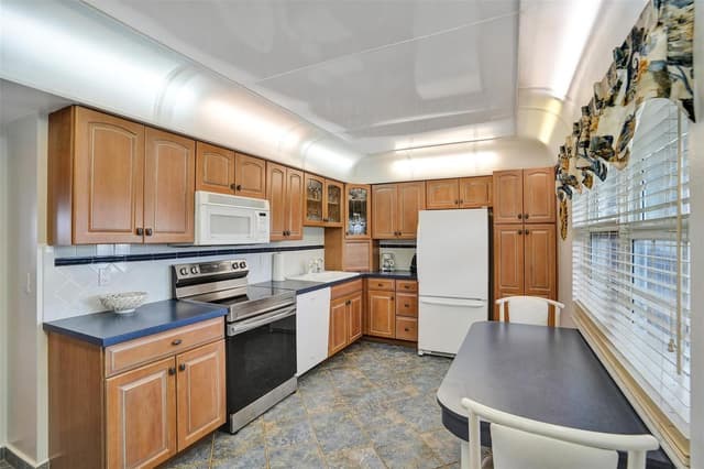 2900 N Course Drive # 602, Pompano Beach FL 33069 - Pompano Beach, FL - Photo 4