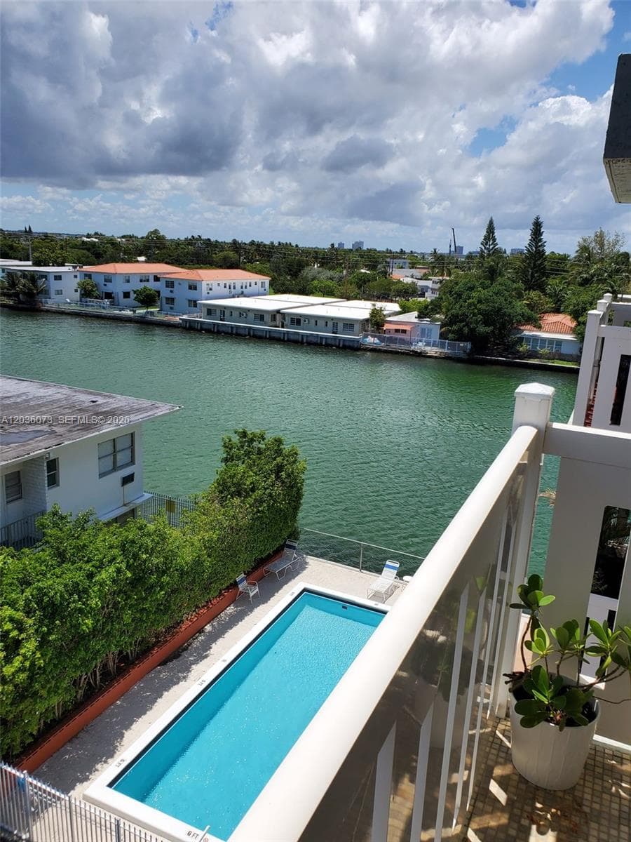 7900 Tatum Waterway Dr # 502, Miami Beach FL 33141 - Miami Beach, FL - Photo 1