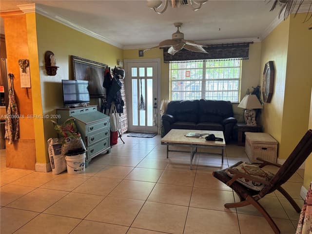 11290 SW 47th Ter, Miami FL 33165 - Miami, FL - Photo 5
