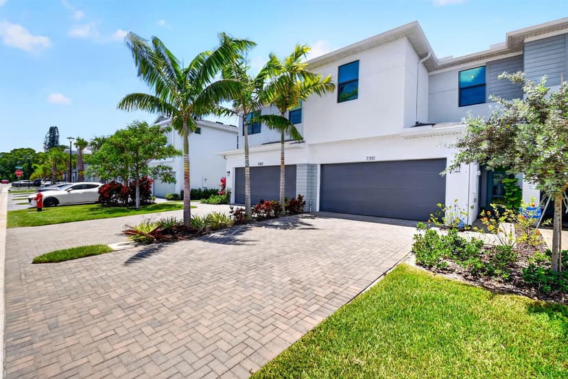 7351 Lenora Lane, Lake Worth FL 33467