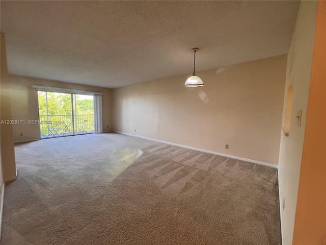 1075 Riverside Dr # 505, Coral Springs FL 33071 - Coral Springs, FL - Photo 5