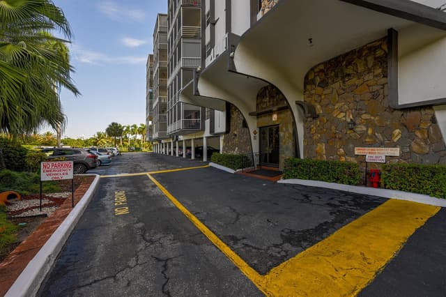 400 Diplomat Parkway # 612, Hallandale Beach FL 33009 - Hallandale Beach, FL - Photo 2