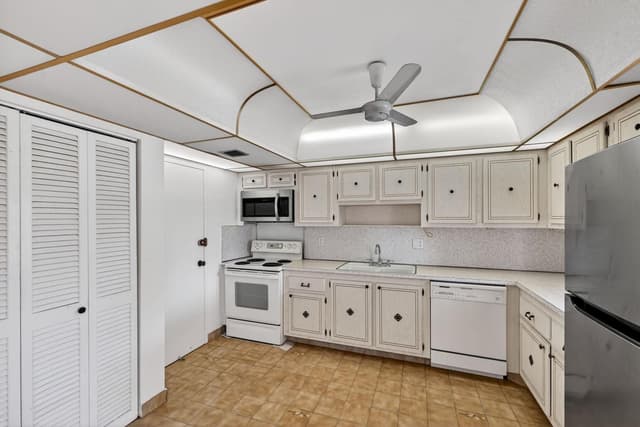 400 Diplomat Parkway # 612, Hallandale Beach FL 33009 - Hallandale Beach, FL - Photo 7