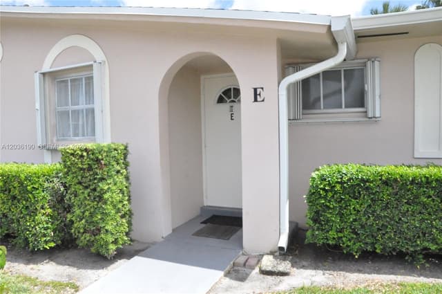 2784 E Dudley Dr E, West Palm Beach FL 33415 - West Palm Beach, FL - Photo 2