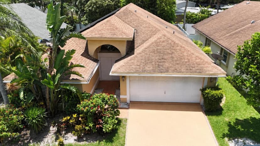1059 Fairfax Circle W, Boynton Beach FL 33436