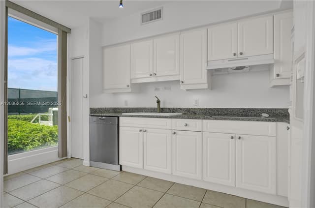 4779 Collins Ave # 506, Miami Beach FL 33140 - Miami Beach, FL - Photo 7