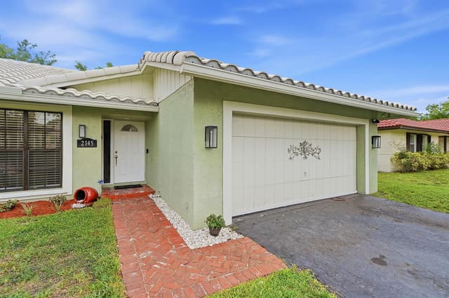 2145 NW 85th Lane, Coral Springs FL 33071 - Coral Springs, FL - Photo 6