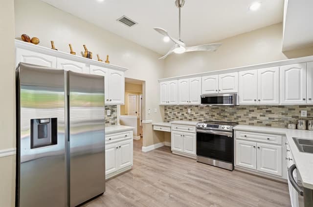 2145 NW 85th Lane, Coral Springs FL 33071 - Coral Springs, FL - Photo 3
