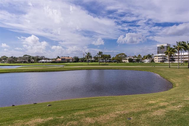 2500 NE 48th Lane # 609, Fort Lauderdale FL 33308 - Fort Lauderdale, FL - Photo 4