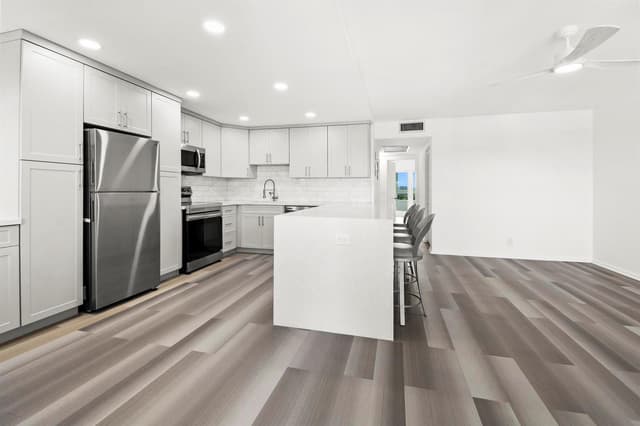 4047 Lincoln # C, Boca Raton FL 33434 - Boca Raton, FL - Photo 6