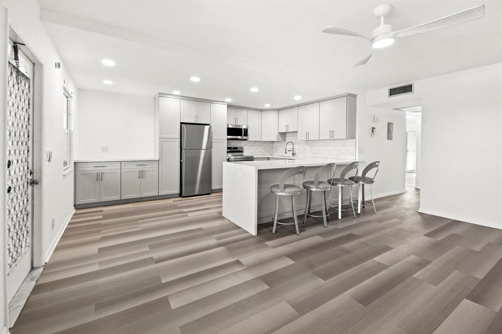 4047 Lincoln # C, Boca Raton FL 33434 - Boca Raton, FL - Photo 1