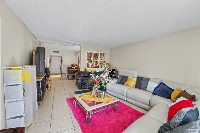 6061 N Falls Cir # 110, Lauderhill FL 33319 - Lauderhill, FL - Photo 6