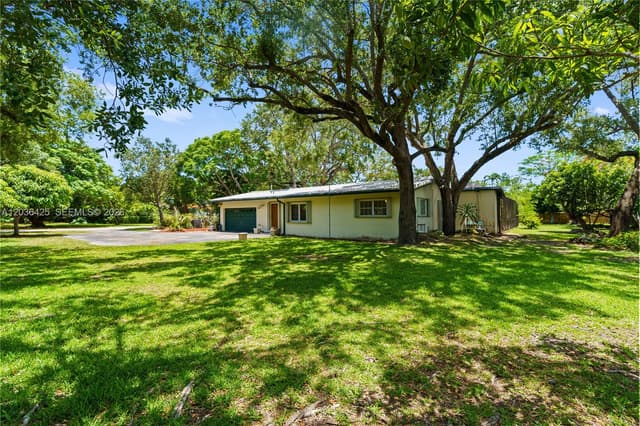 15200 SW 88th Ave, Palmetto Bay FL 33157 - Palmetto Bay, FL - Photo 3