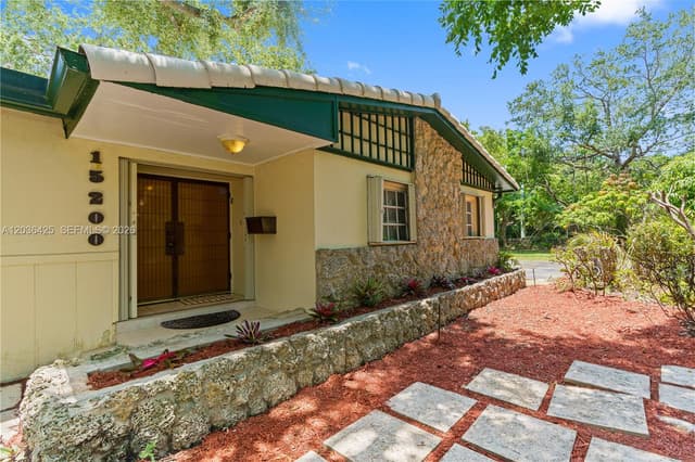 15200 SW 88th Ave, Palmetto Bay FL 33157 - Palmetto Bay, FL - Photo 5