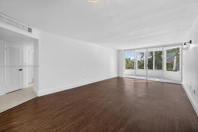 1101 NE 191st St # H401, Miami FL 33179 - Miami, FL - Photo 4