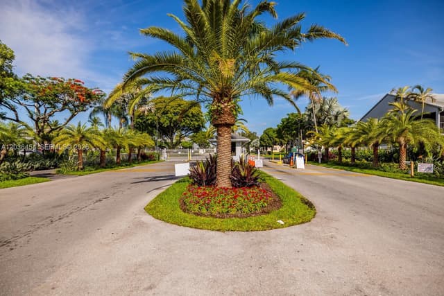 1055 N Franklin Ave # 1055G, Homestead FL 33034 - Homestead, FL - Photo 2