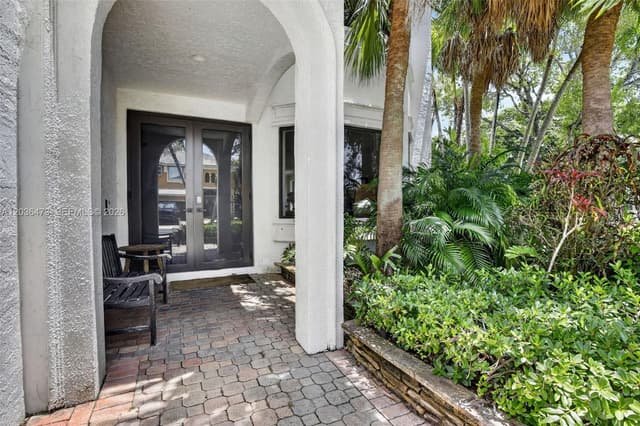 16711 SW 14th St, Pembroke Pines FL 33027 - Pembroke Pines, FL - Photo 7