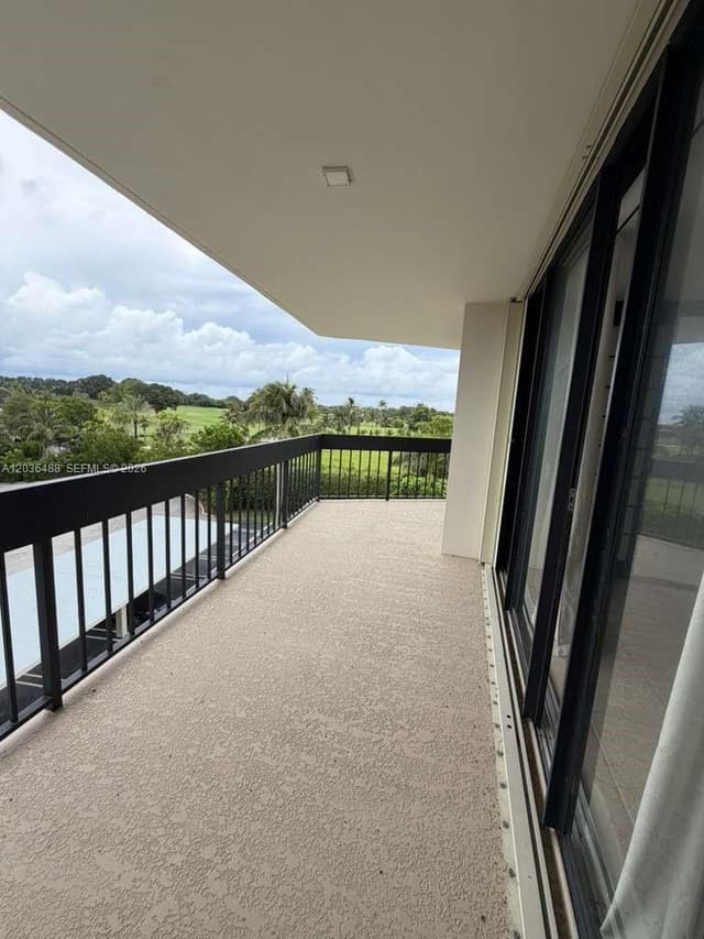 2400 Presidential Way # 403, West Palm Beach FL 33401 - West Palm Beach, FL - Photo 2