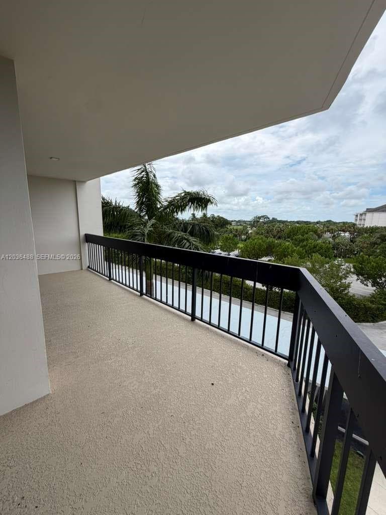 2400 Presidential Way # 403, West Palm Beach FL 33401