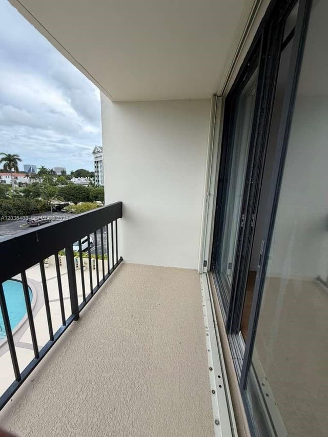 2400 Presidential Way # 403, West Palm Beach FL 33401 - West Palm Beach, FL - Photo 5