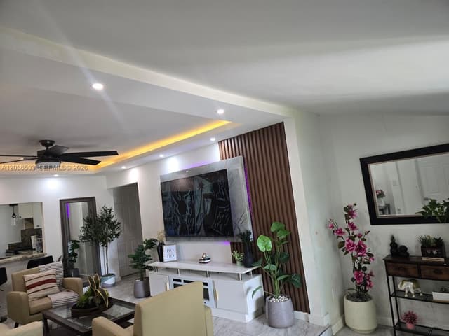 1055 NW 58th Ter, Miami FL 33127 - Miami, FL - Photo 3
