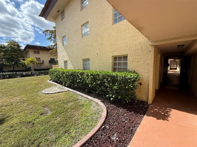 8500 SW 109th Ave # 109, Miami FL 33173 - Miami, FL - Photo 2