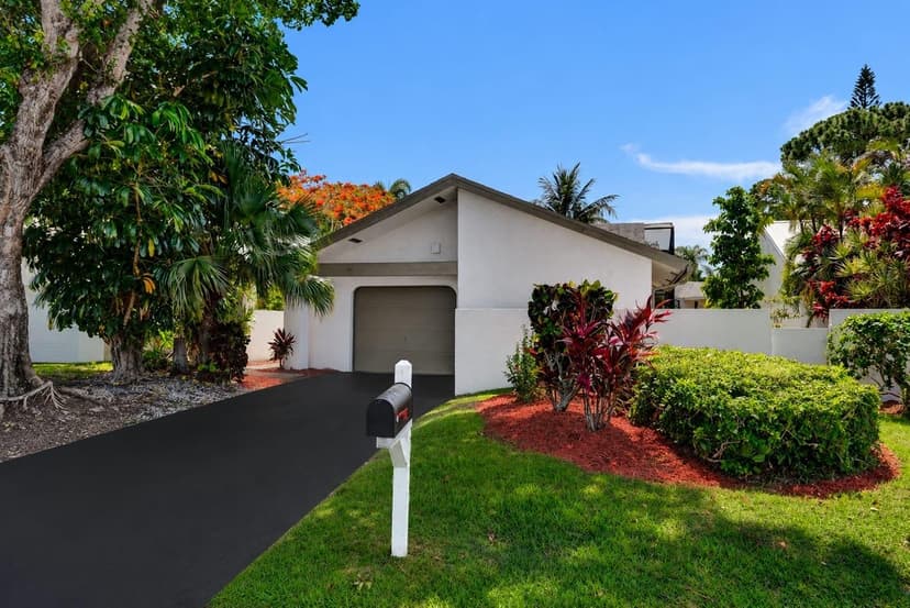 820 NW 21st Way # 820, Delray Beach FL 33445