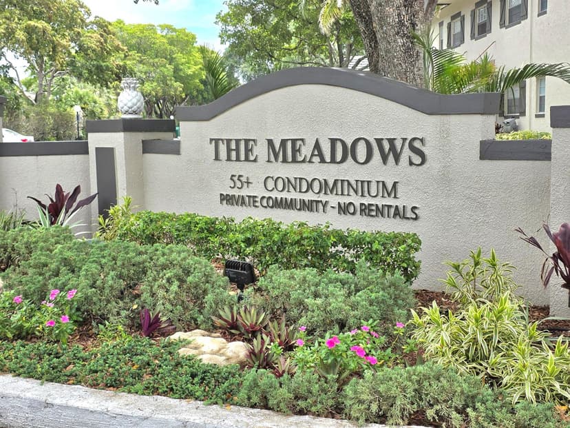 5680 SW 3rd Place # 206, Margate FL 33068