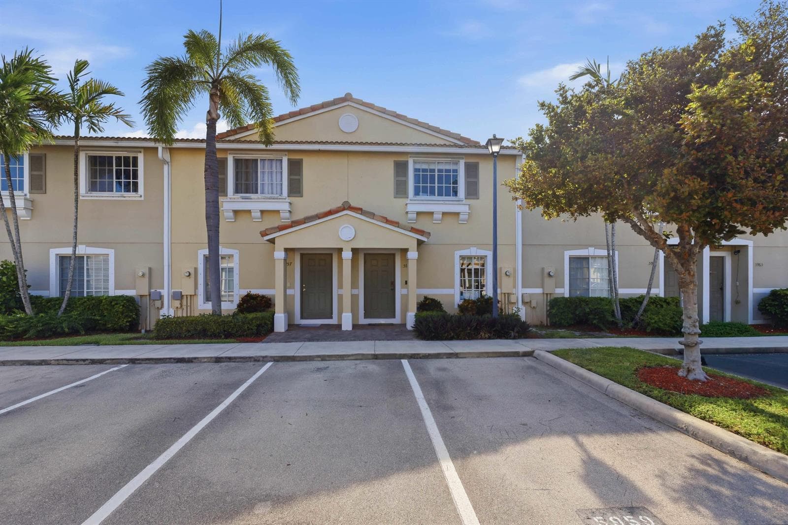 5959 London Lane, Tamarac FL 33321 - Tamarac, FL - Photo 1