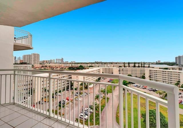 18031 Biscayne Boulevard # 1004, Aventura FL 33160 - Aventura, FL - Photo 5