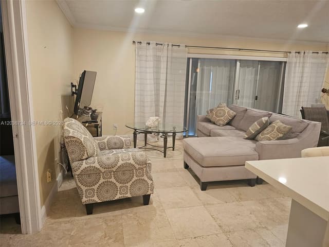 126 Golden Isles Dr # 62A, Hallandale Beach FL 33009 - Hallandale Beach, FL - Photo 6