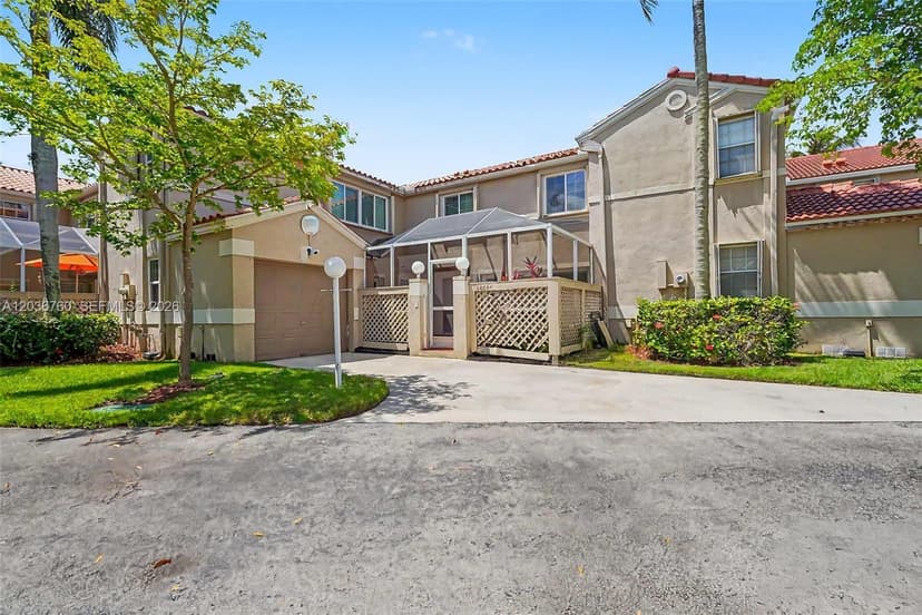10994 Neptune Dr, Cooper City FL 33026