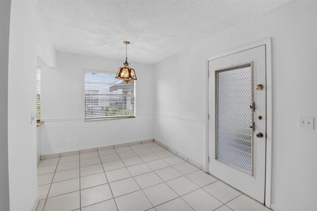 200 Normandy E # 200, Delray Beach FL 33484 - Delray Beach, FL - Photo 4
