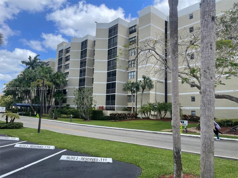 16300 Golf Club Rd # 508, Weston FL 33326