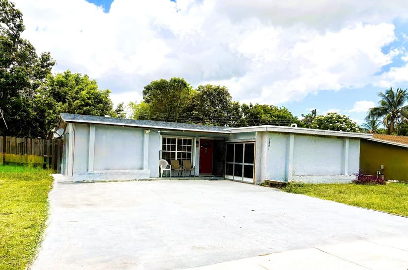 6421 NW 29th Street NW, Sunrise FL 33313