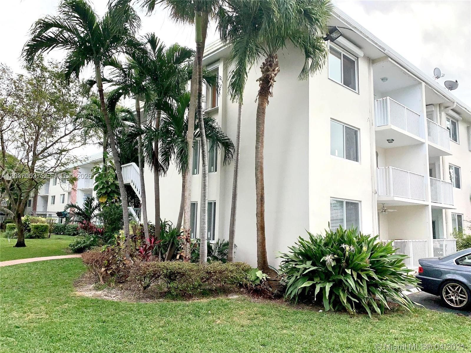 240 Galen Dr # 214, Key Biscayne FL 33149 - Key Biscayne, FL - Photo 1