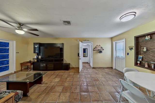 2318 N Ocean Boulevard, Fort Lauderdale FL 33305 - Fort Lauderdale, FL - Photo 4