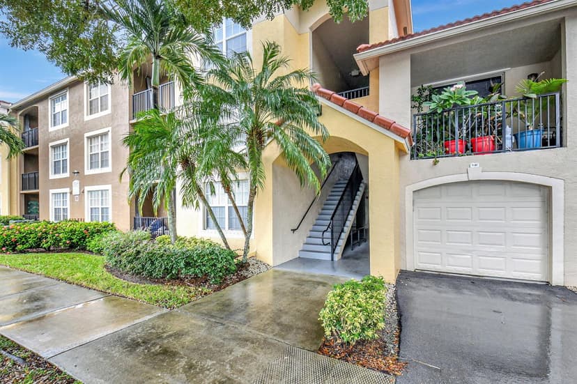 15065 Michelangelo Boulevard # 305, Delray Beach FL 33446