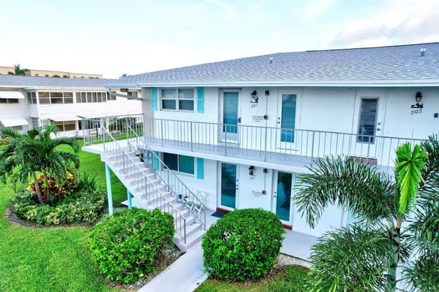 1801 Ocean Drive # 201, Boynton Beach FL 33426 - Boynton Beach, FL - Photo 2