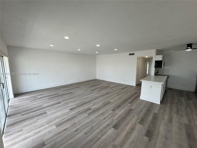 630 Layne Blvd # 211, Hallandale Beach FL 33009 - Hallandale Beach, FL - Photo 2