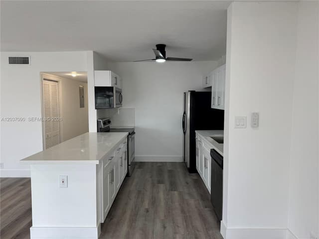 630 Layne Blvd # 211, Hallandale Beach FL 33009 - Hallandale Beach, FL - Photo 6